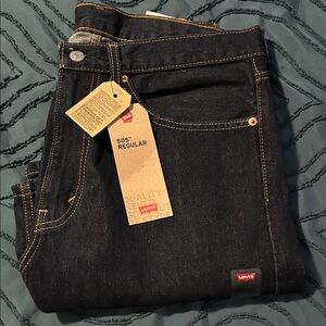 *Brand new with tags*Levi's Men's Dark 505 Regular